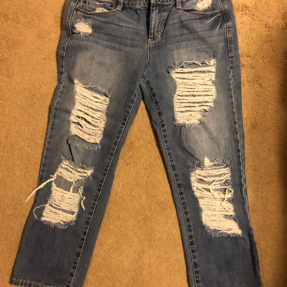 Ripped Mudd Capris - Picture 2 of 5